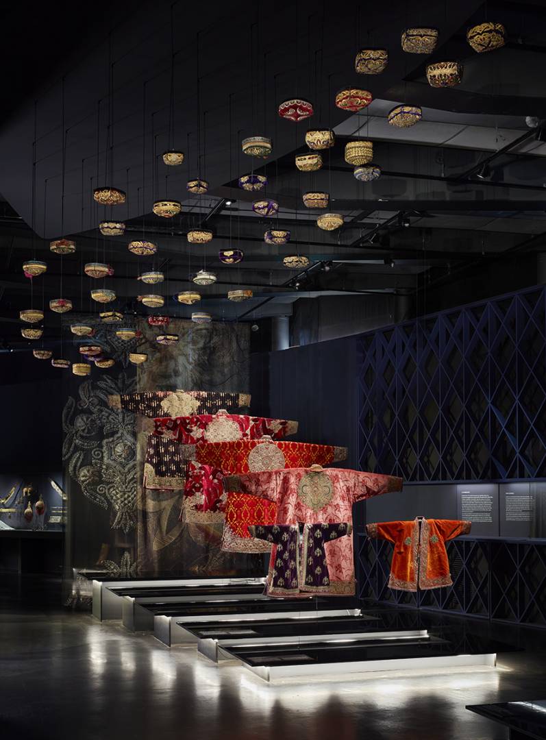  On the Roads to Samarkand. Wonders of Silk and Gold | photo 6