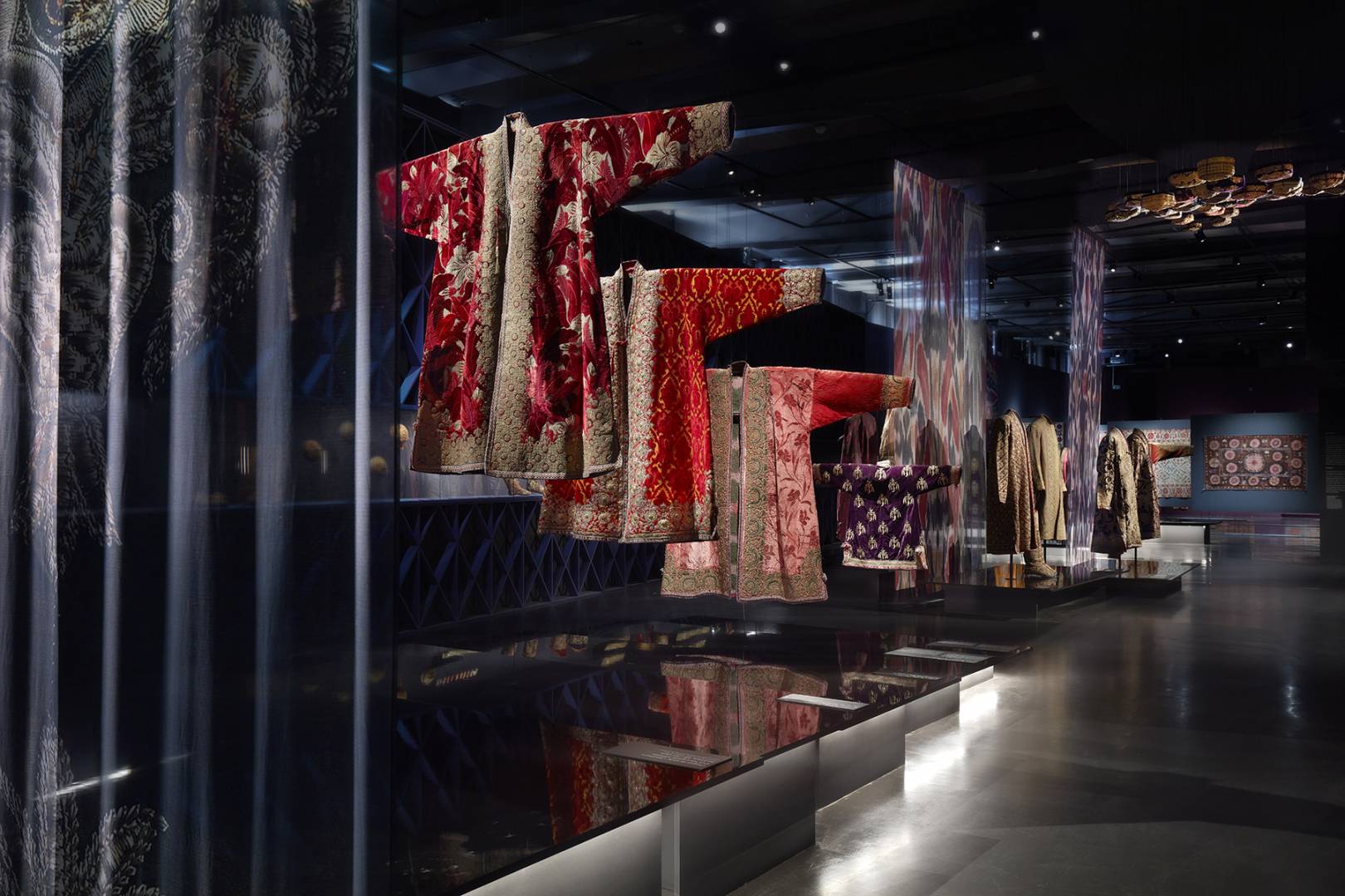  On the Roads to Samarkand. Wonders of Silk and Gold | photo 11