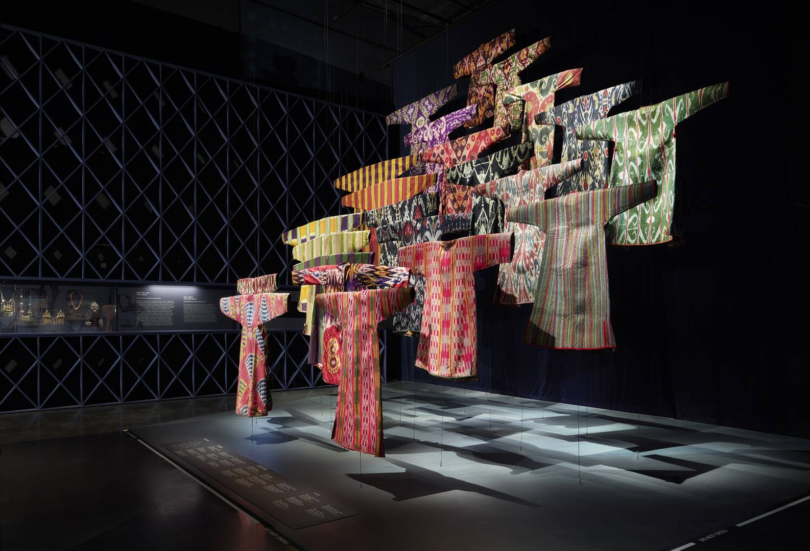  On the Roads to Samarkand. Wonders of Silk and Gold | photo 25