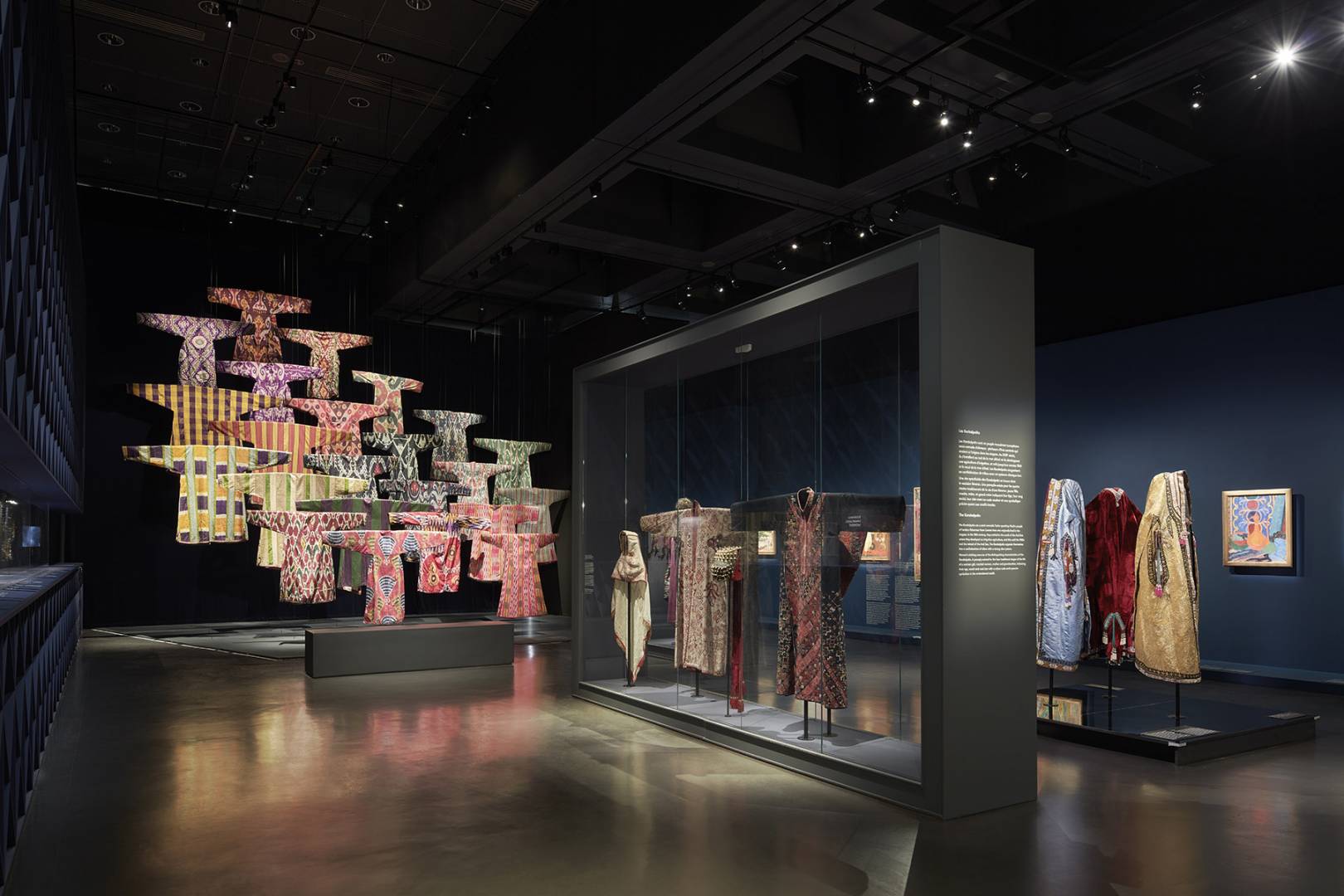  On the Roads to Samarkand. Wonders of Silk and Gold | photo 31